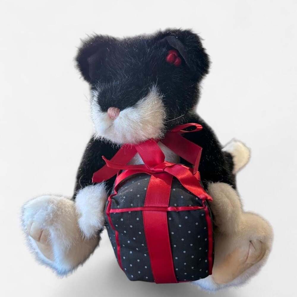 Boyds Black Cat Plush Stuffed Animal Toy Small Present Red Ribbon Holiday Gift